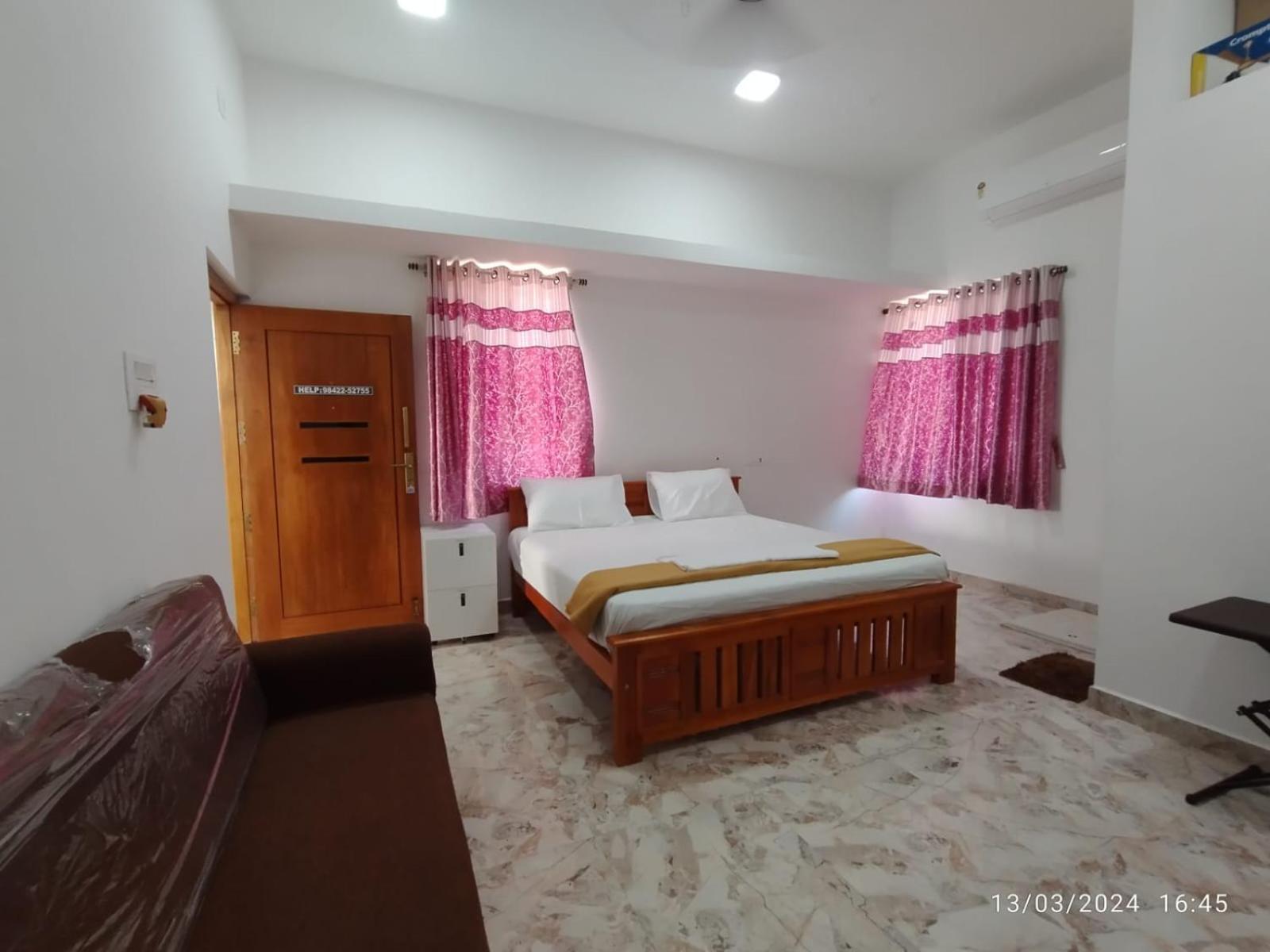Arul * Mettuppalaiyam (Coimbatore, Tamil Nadu)