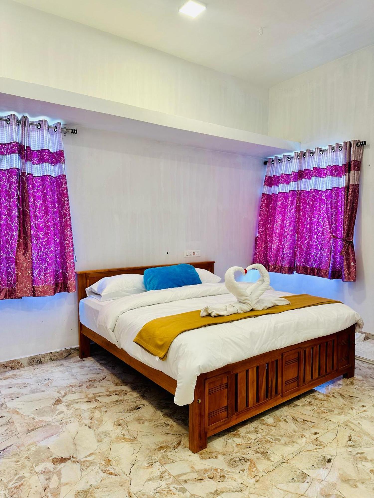 Arul Lodge *